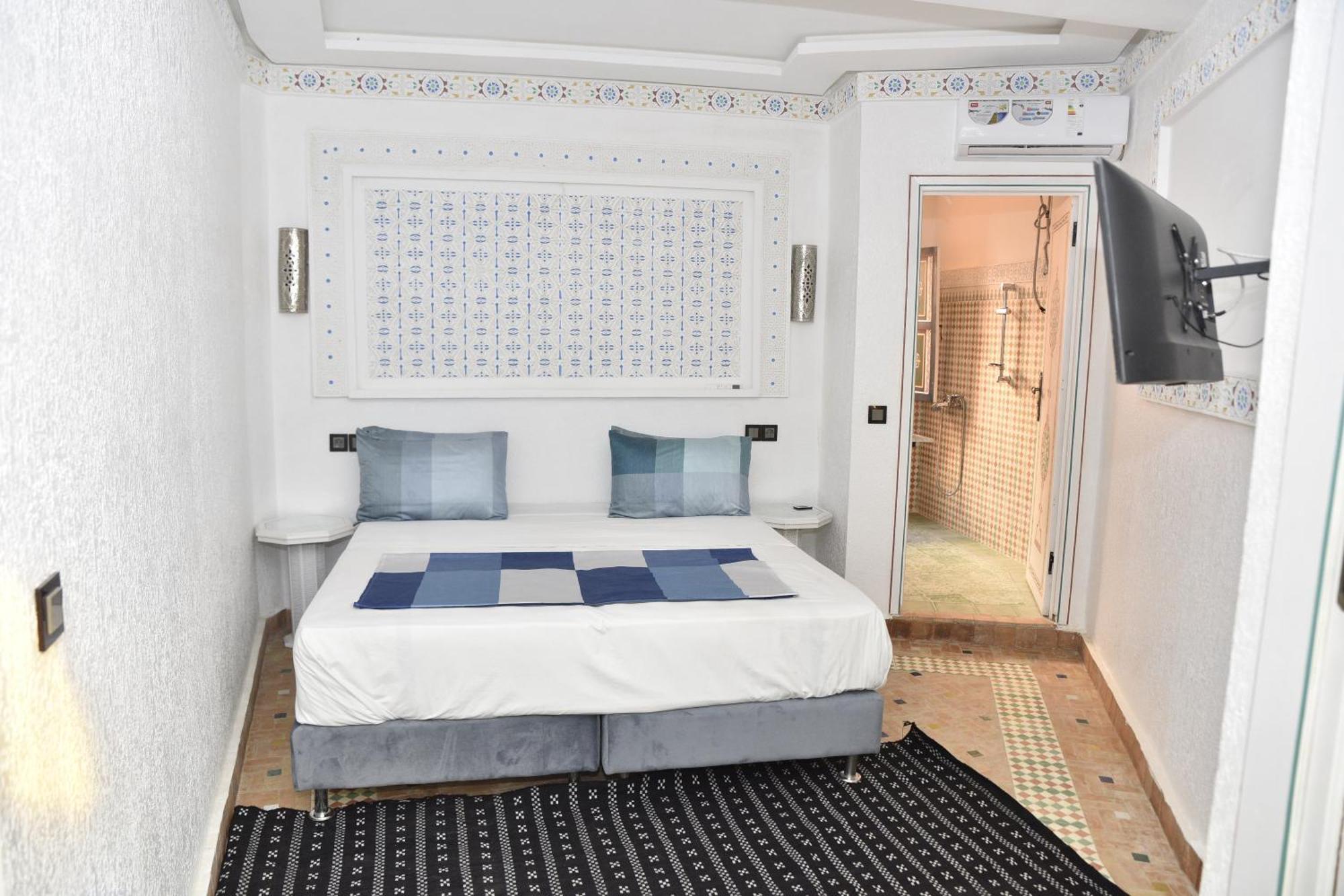 Riad Golf Stinia 2 แมกเนส ภายนอก รูปภาพ