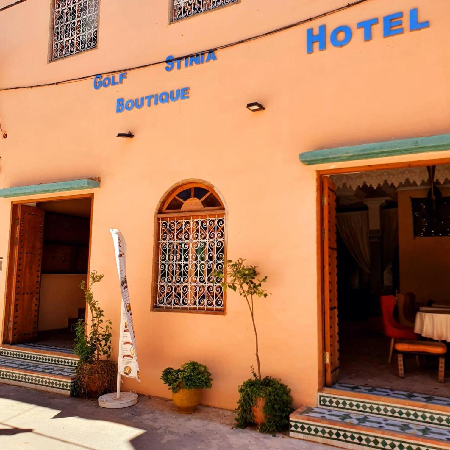 Riad Golf Stinia 2 แมกเนส ภายนอก รูปภาพ